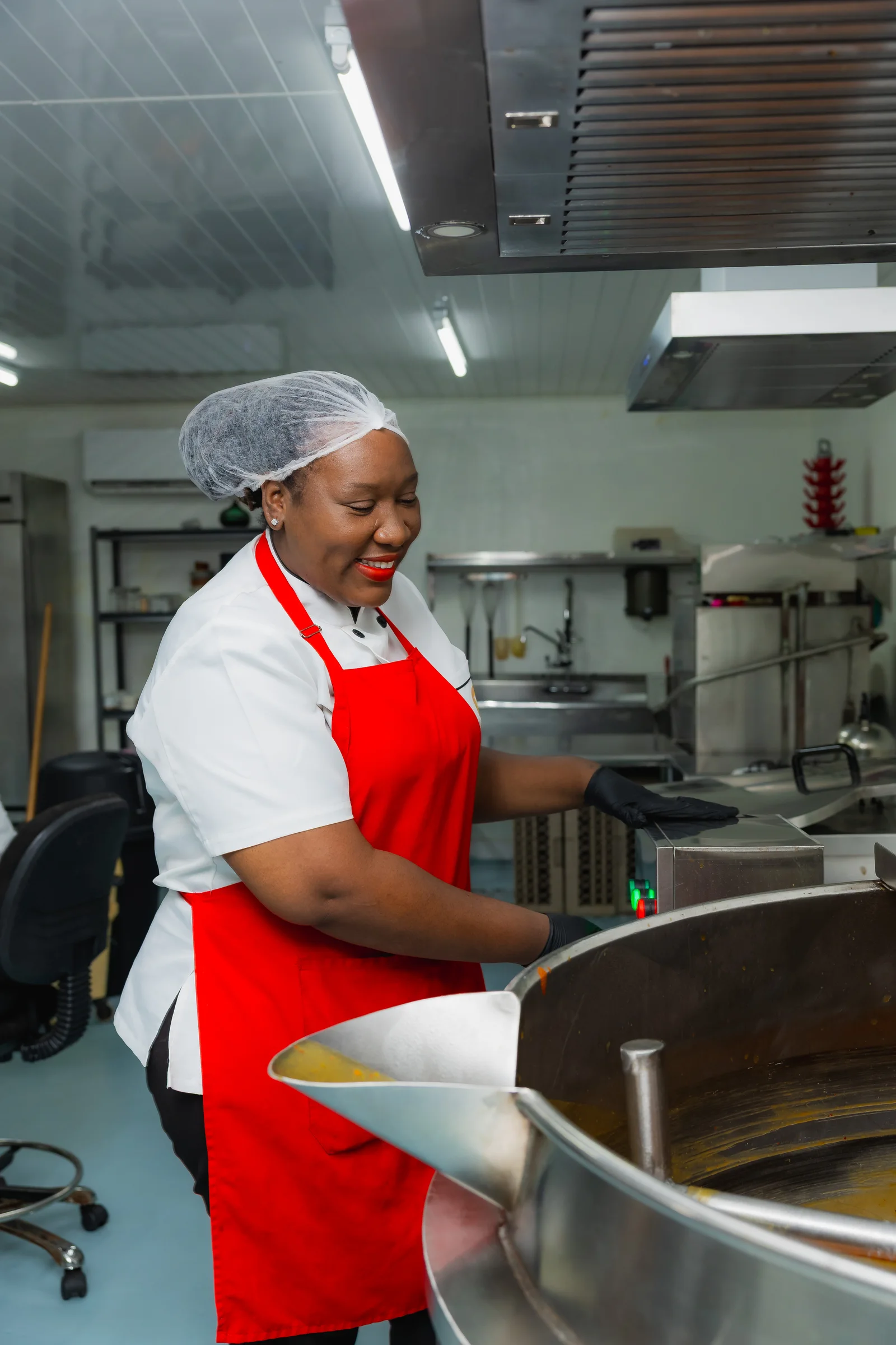 Cooking sauce in the kettle